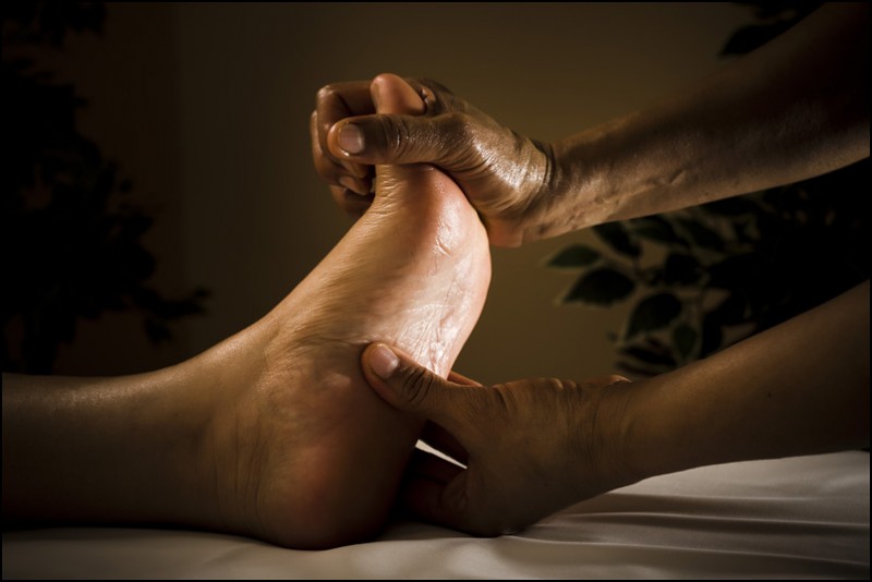 PROTISTRESNA MASAŽA STOPAL